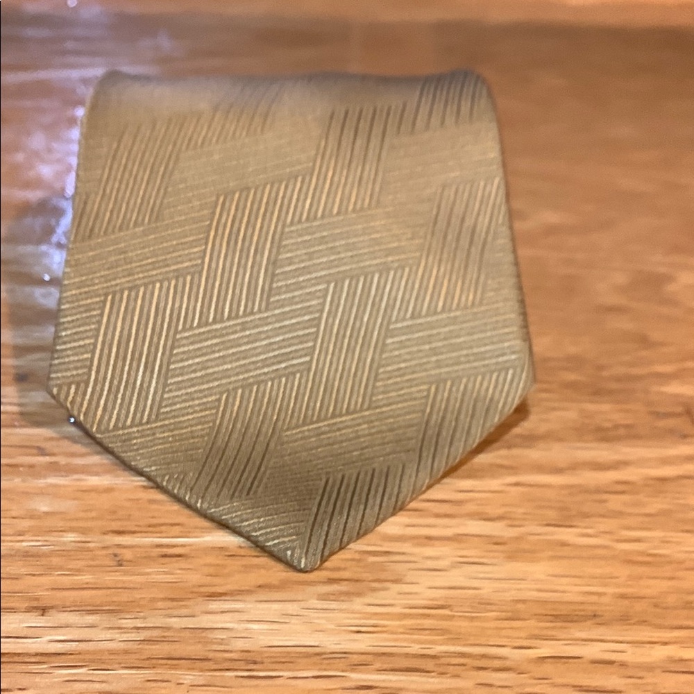 Bill Blass Gold Geometric Tie Accessories